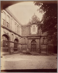 [Petit Luxembourg, porte de l