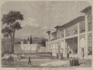 Parade des troupes perses dans les jardins du palais à Chiraz
