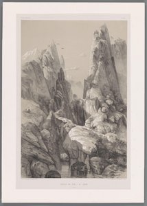 Ravin de la montagne Kuh-e Pir Zan en Iran