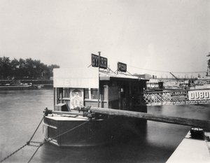 Bateau sur la Seine