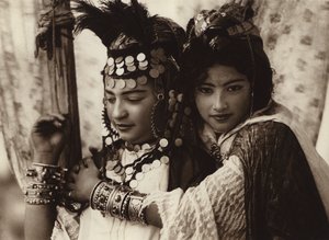 Danseuses « Ouled Nail » (photo n/b)