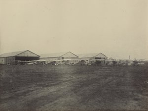 [Hangars et avions] - Fedele Azari