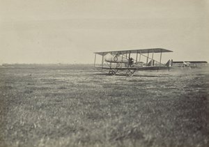 [Deux avions]