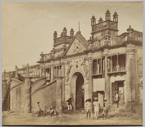 Porte menant au Kaiserbagh