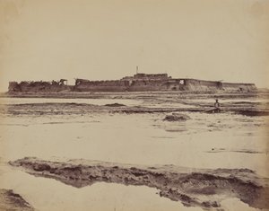 Extérieur du fort nord de Taku sur la rivière Peiho, montrant l