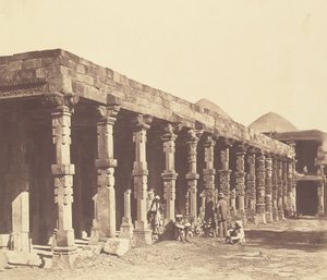 Intérieur du temple hindou à Kootub