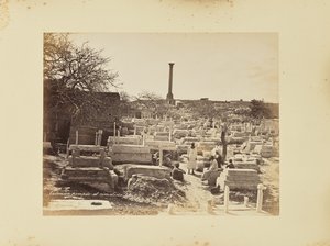 Colonne de Pompée et cimetière - Félix Bonfils