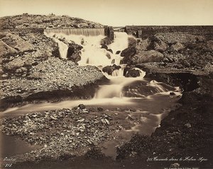 Vue des chutes entre le Liban et la Syrie