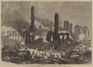 Les ruines en flammes des Pemberton Mills, à Lawrence, États-Unis