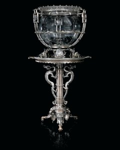 Aquarium et piédestal en bronze argenté 