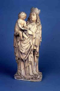 Sculpture de la Vierge à l