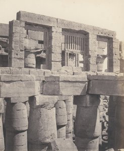 Karnak Thèbes, Palais - Salle Hypostyle - Fenêtre et Chapiteaux - Félix Teynard
