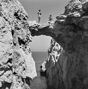 Arche naturelle rocheuse Aspra