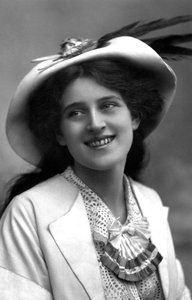 Zena Dare 1887-1975, actrice anglaise, 1908