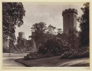 Château de Warwick, depuis la cour extérieure, 1860-94 - Francis Bedford