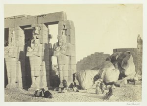 Piliers Osiride et grand colosse tombé, au Memnonium, Thèbes, 1857 - Francis Frith