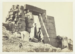 Le pylône de granit, Thèbes, 1857 - Francis Frith