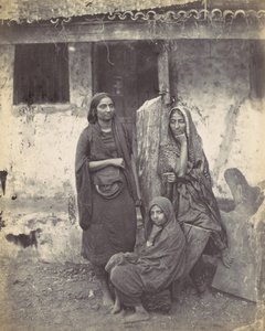 Trois femmes indiennes orientales, 1870s