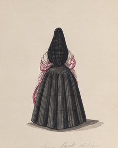 Une femme portant la saya vue de dos, d