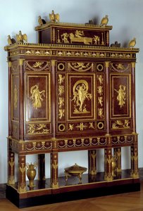 Meuble: Armoire à bijoux de l