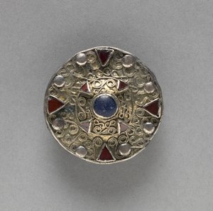 Broche à disque filigrané avec bosse centrale, fin des années 600 - Frankish School
