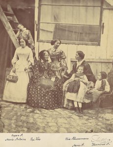 [Portrait de groupe de quatre femmes et trois enfants], 1850s-60s