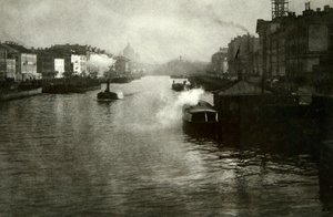 La Rivière Fontanka à Saint-Pétersbourg, Russie, années 1900