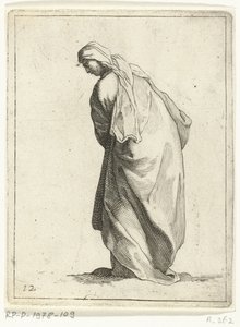 Femme marchant
