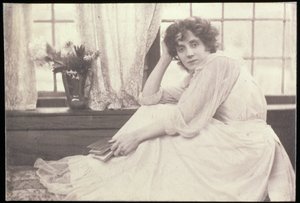 Portrait photographique de Beatrice Stella Tanner (1865-1940) Mme Patrick Campbell, par Frederick Hollyer (1837-1933) - Frederick Hollyer