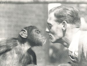 Booboo le chimpanzé et John Shelly au zoo de Londres, septembre 1927 - Frederick William Bond