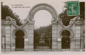 Asnières, le cimetière des chiens - French Photographer
