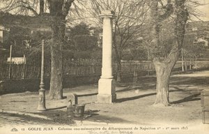 Colonne commémorant le débarquement de Napoléon à Golfe-Juan sur la Côte d