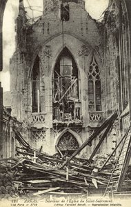 Intérieur endommagé de l