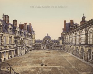Fontainebleau : Cour Ovale, Ensemble sur le Baptistere