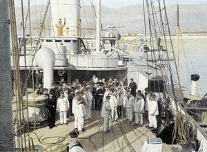 Marine française, fin XIXe siècle : le vaguemestre, distribution des lettres - Bibl. des Arts déco. - French Photographer