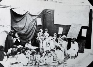 École de filles en Algérie, 1860 - French Photographer