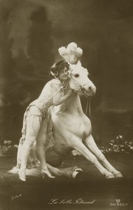 La Belle Titcomb - French Photographer