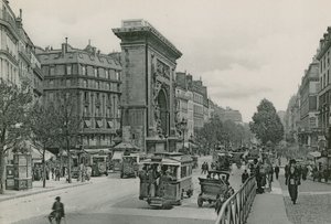 La Porte et le Boulevard Saint-Denis (photogravure) - French Photographer