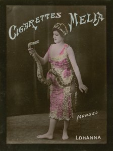Lohanna, fille avec un serpent