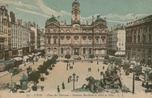 Lyon - Place des Terreaux - Fontaine Bartholdi et l