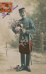 Soldat portant un bouquet de fleurs, carte de vœux de 1913