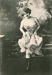 Danseuse non identifiée - French Photographer