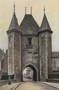 Villeneuve-sur-Yonne, Porte de Joigny - French Photographer