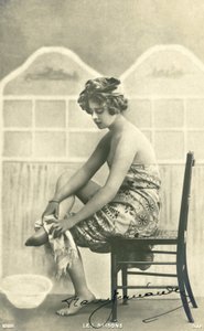 Femme en serviette de bain - French Photographer