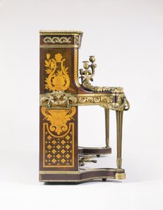 Piano droit marqueté et parqueté - French School