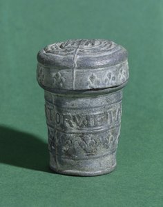 Boîte pour orviétan (plomb) - French School