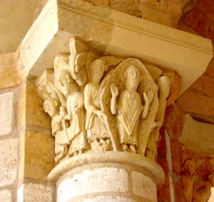 Chapiteau représentant la glorification de Saint Martin