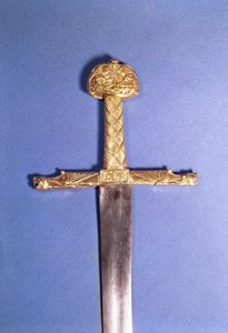 Épée de couronnement des rois de France, appartenant à Charlemagne (742-814) connue sous le nom de `Joyeuse (métal) - French School
