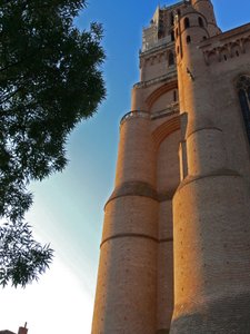 Dépeignant la tour ouest