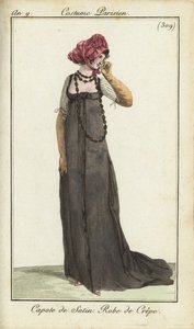 Femme à la mode avec un bonnet en satin et une robe en crêpe - French School